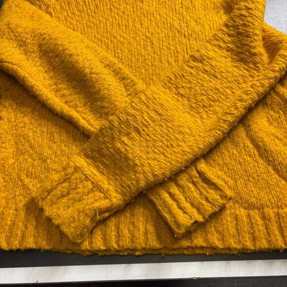 J Crew Golden Yellow Chunky Turtleneck Size Medium Roomy Boxy Lagenlook Cozy - Picture 7 of 9